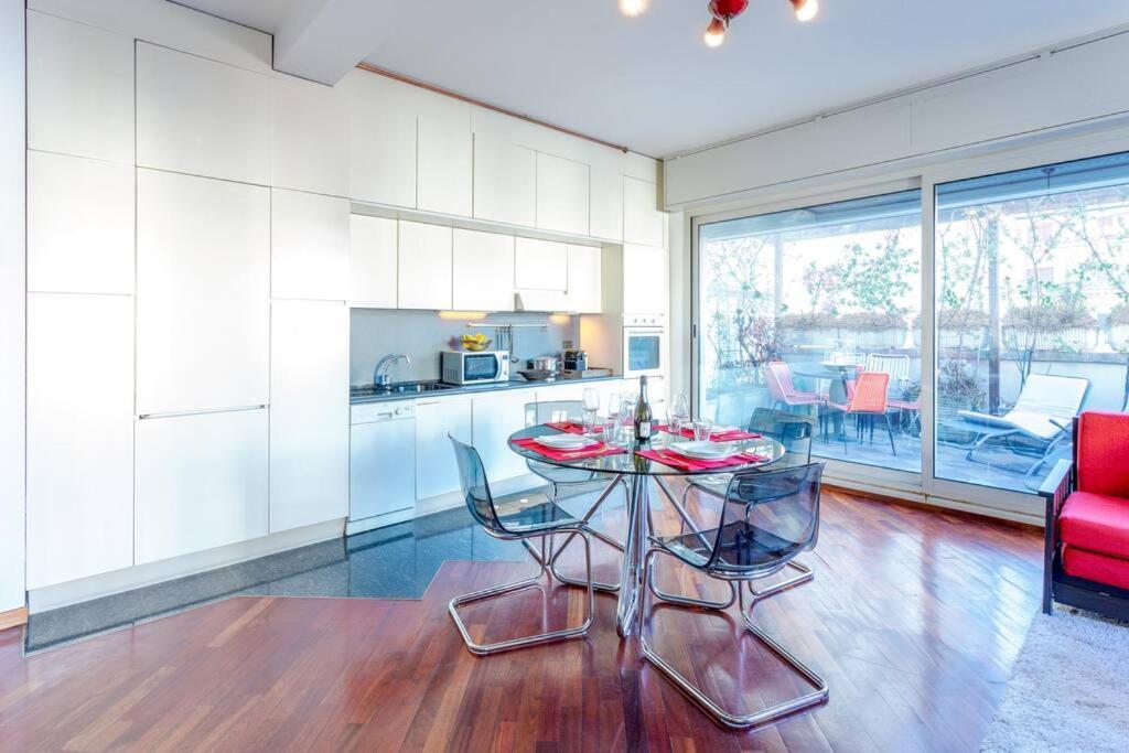 Duomo 10 Min Luxury • Terrazzo • Wi-Fi • Netflix Apartment Milano Exterior foto